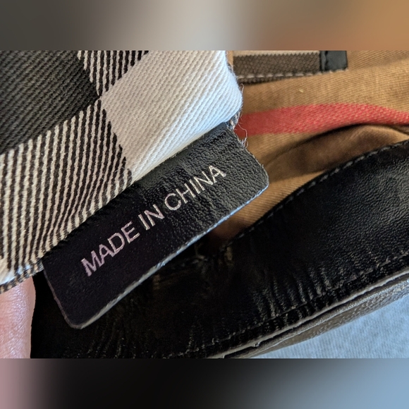 Burberry Black Leather Shoulder Bag with Gold Studs - Picture 12 of 13